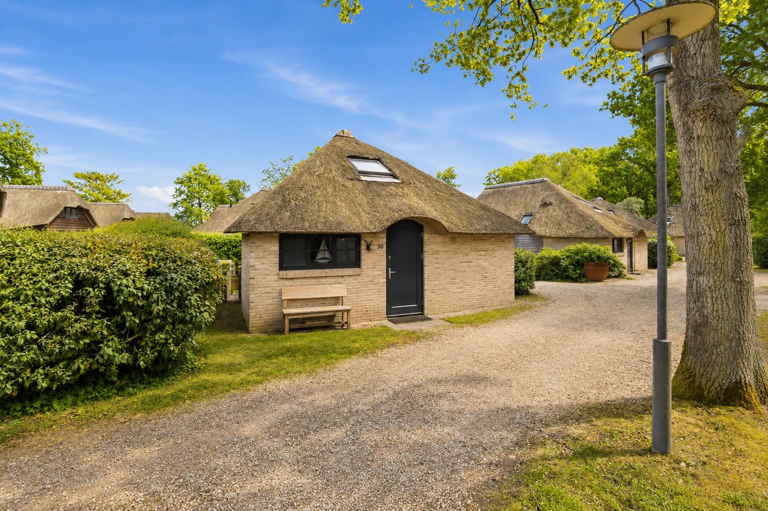 Charmant vakantiehuis met rieten dak in Schoorl – Noord-Holland, vlak bij de Noordzee foto 3
